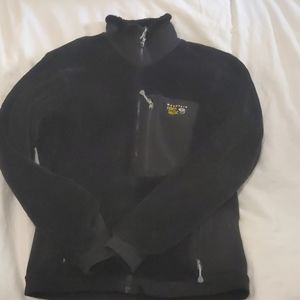 Mountain hardware fleece